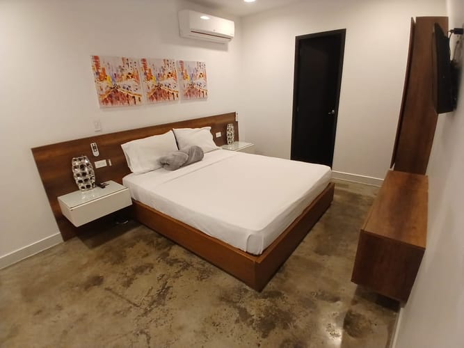 Casa de 12 alcobas en venta en Manila, Medellín, 468 m² · foto 7 de 15