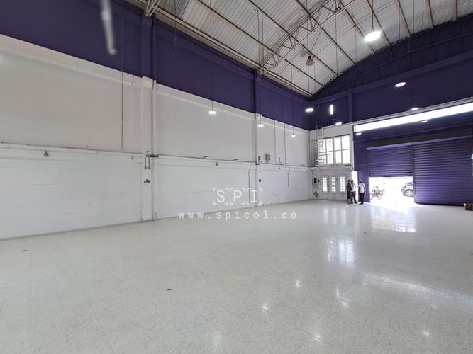 Bodega en arriendo en Guarne, 400 m² · foto 8 de 16