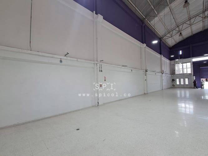 Bodega en arriendo en Guarne, 400 m² · foto 12 de 16