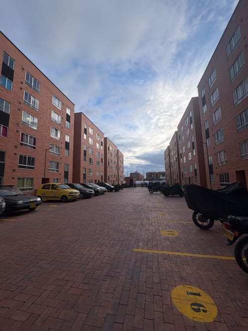 Apartamento de 2 alcobas en arriendo en El Limonar, Bogotá, 33 m² · foto 16 de 18