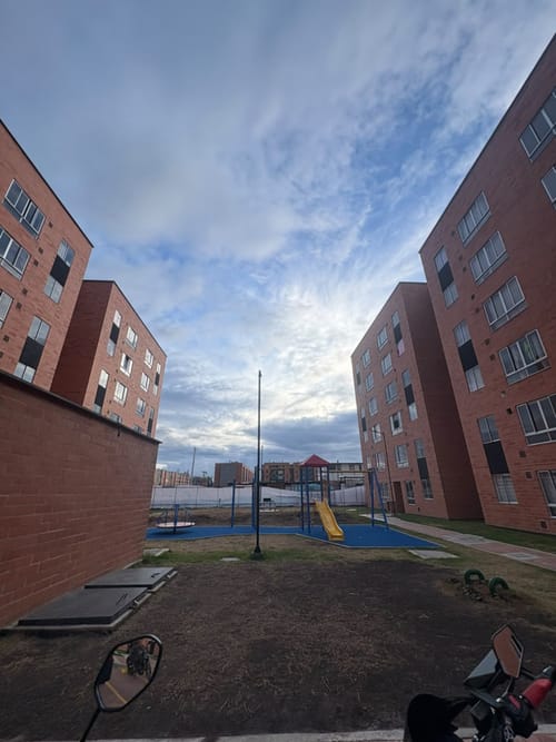 Apartamento de 2 alcobas en arriendo en El Limonar, Bogotá, 33 m² · foto 17 de 18