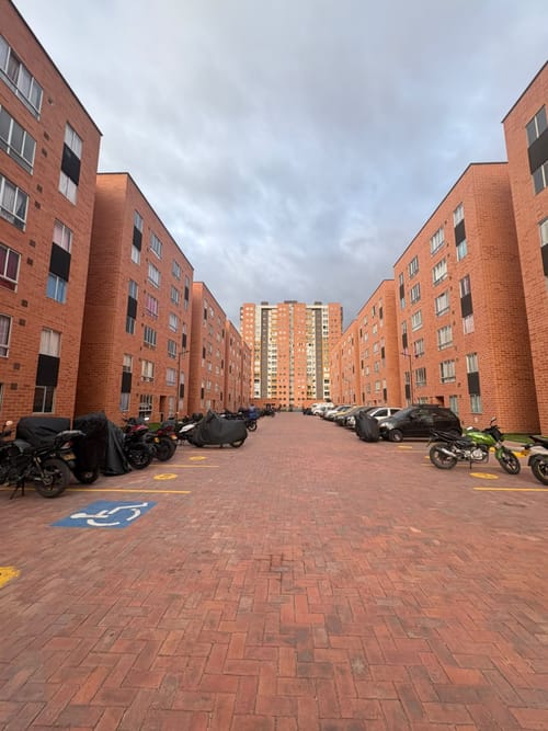 Apartamento de 2 alcobas en arriendo en El Limonar, Bogotá, 33 m² · foto 18 de 18