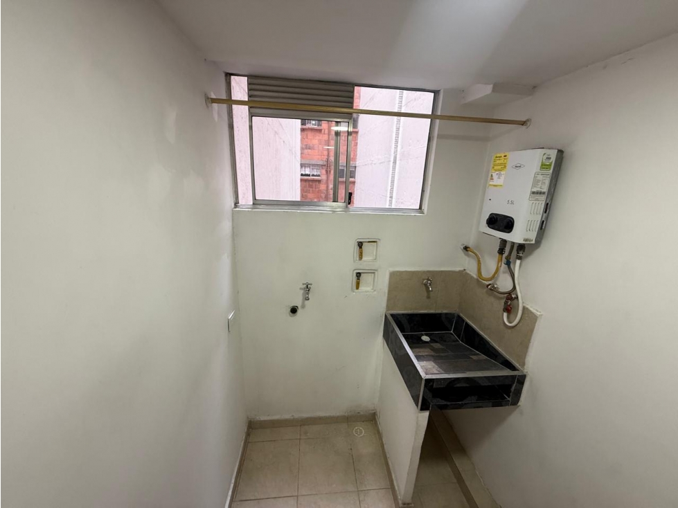Apartamento en arriendo en Los Colores, Medellín · foto 16 de 16