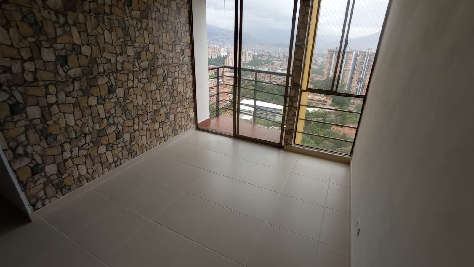 Apartamento en venta en Belén, Medellín · foto 4 de 16