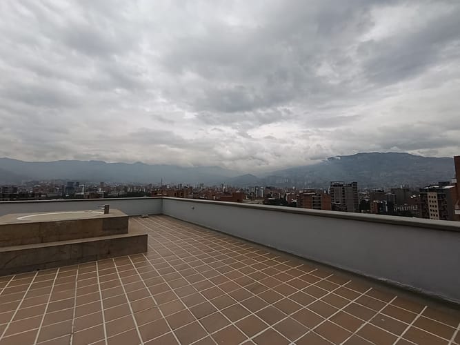 Apartamento de 2 alcobas en arriendo en Laureles, Medellín, 68 m² · foto 4 de 20