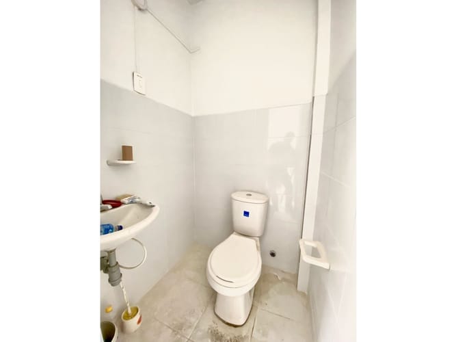 Bodega en venta en Alameda, Cali, 301 m² · foto 3 de 24
