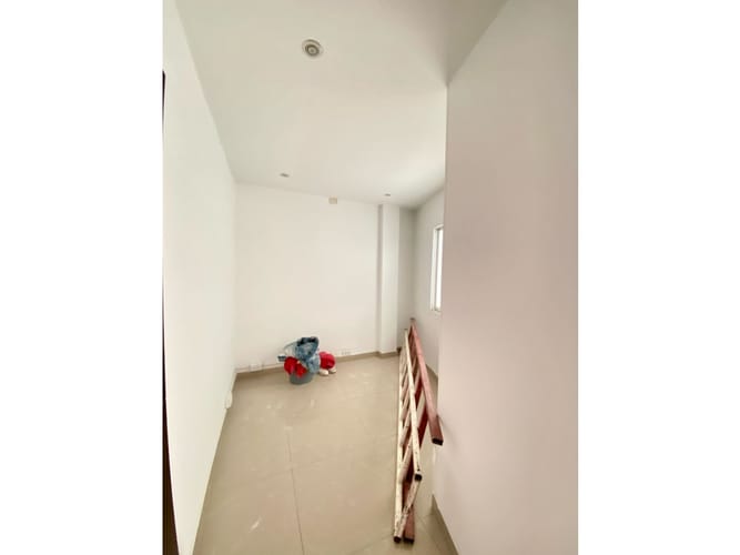 Bodega en venta en Alameda, Cali, 301 m² · foto 6 de 24