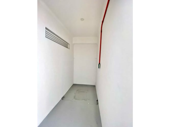 Bodega en venta en Alameda, Cali, 301 m² · foto 21 de 24