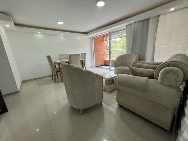 Apartamento de 3 alcobas en venta en Ciudad Jardin, Cali, 90 m² · foto 7 de 24
