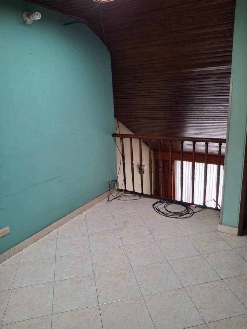 Casa en venta en Normandia, Bogotá · foto 11 de 14