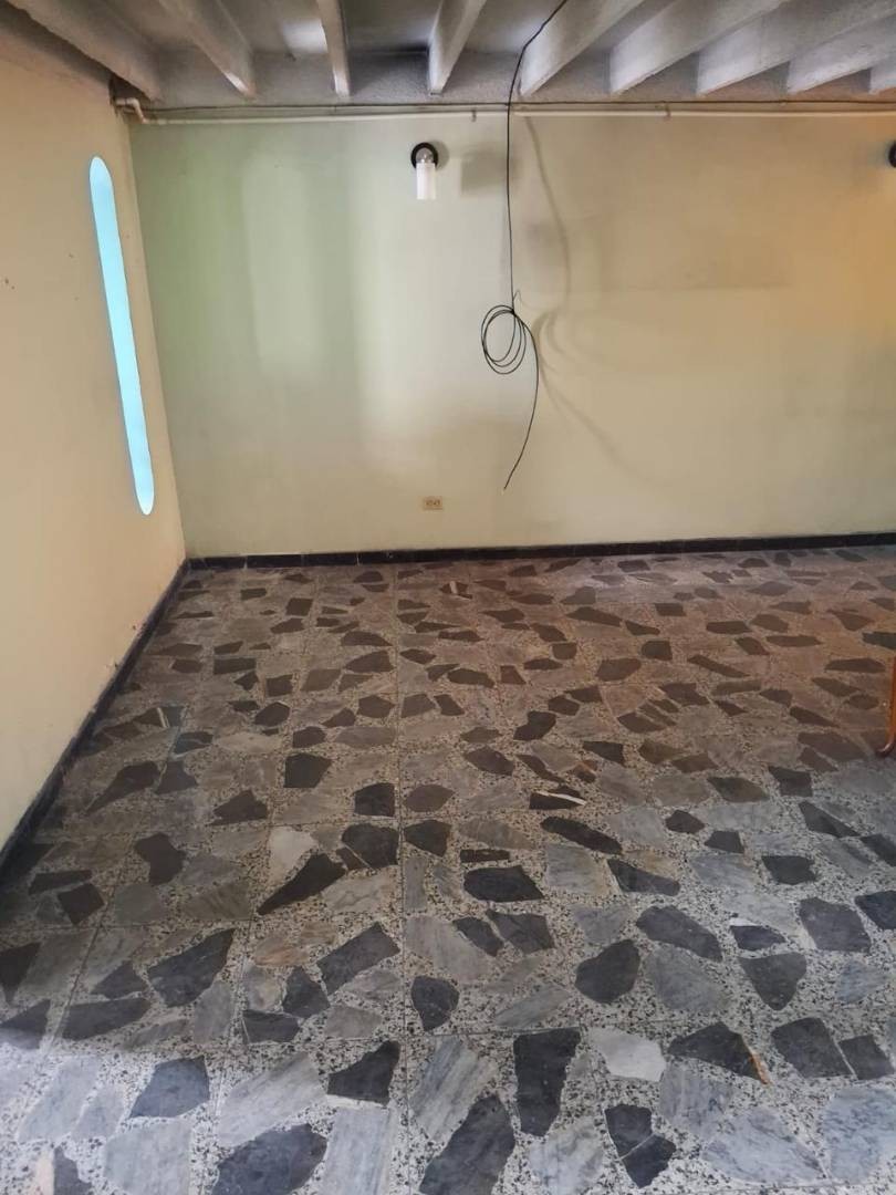 Casa en venta en Normandia, Bogotá · foto 12 de 14