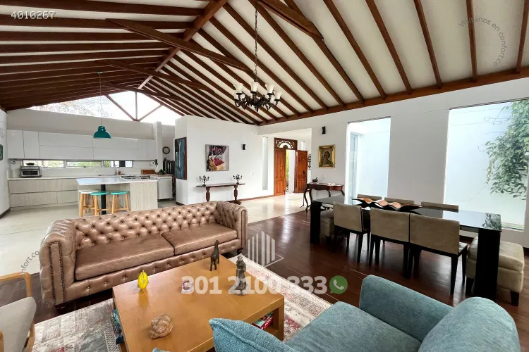 Casa de 4 alcobas en venta en Quirama, Medellín, 410 m² · foto 3 de 24