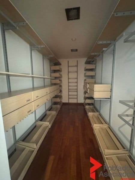 Apartamento de 3 alcobas en venta en El Poblado, Guarne, 272 m² · foto 17 de 24