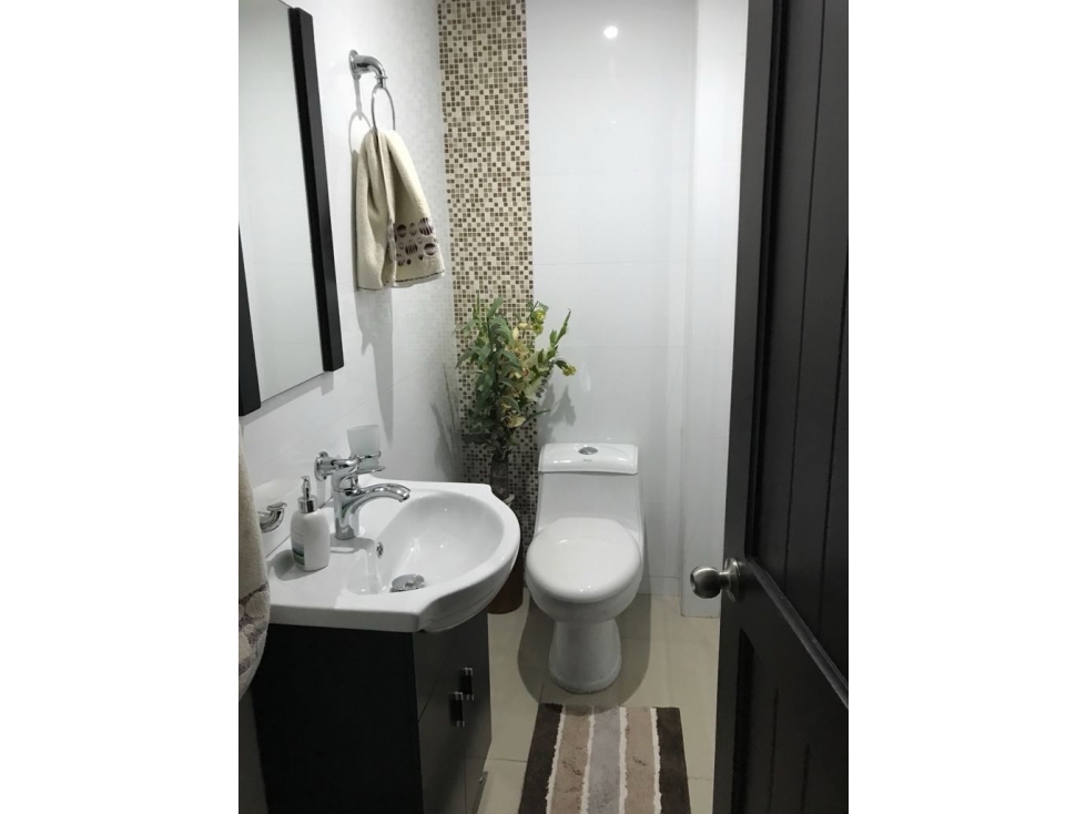 Casa en venta en Cedritos, Bogotá · foto 8 de 19