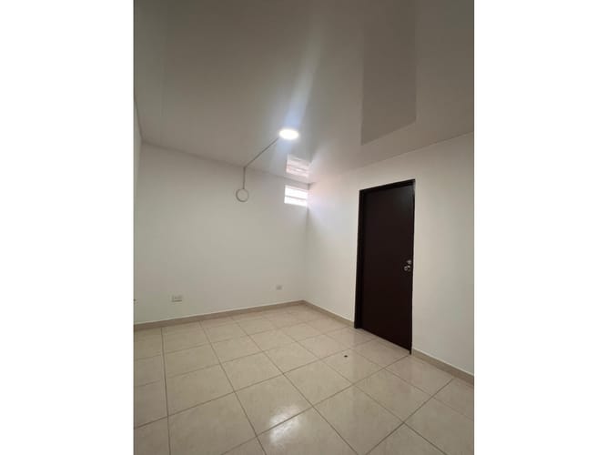 Consultorio en arriendo en Tequendama, Cali, 15 m² · foto 2 de 7
