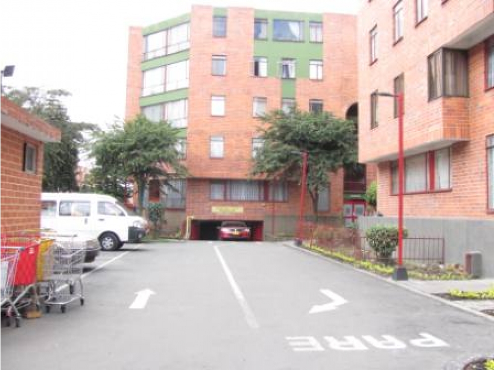 Apartamento en venta en Engativá, Bogotá · foto 2 de 19