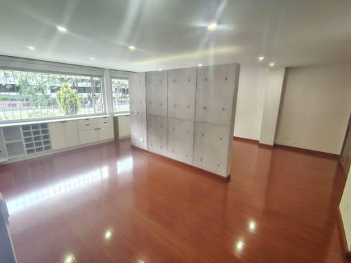 Apartaestudio en venta en Santa Barbara Central, Bogotá, 50 m² · foto 8 de 24