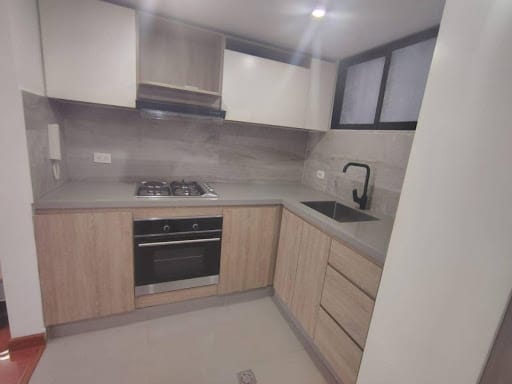 Apartaestudio en venta en Santa Barbara Central, Bogotá, 50 m² · foto 11 de 24