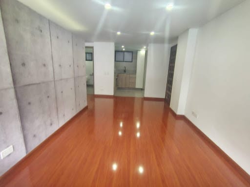 Apartaestudio en venta en Santa Barbara Central, Bogotá, 50 m² · foto 14 de 24