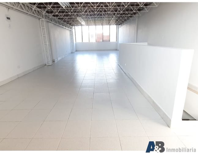 Bodega en arriendo en Rodeo Alto, Medellín, 218 m² · foto 7 de 12