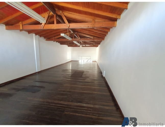 Bodega en arriendo en Rodeo Alto, Medellín, 218 m² · foto 10 de 12