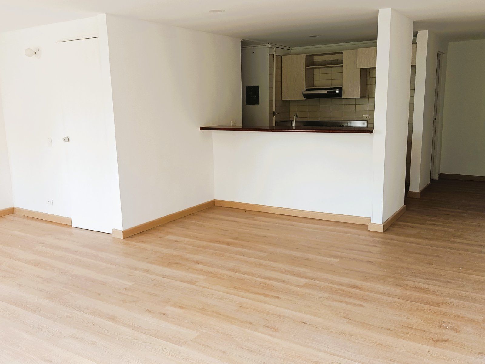 Apartamento en arriendo en El Tesoro, Medellín · foto 2 de 11