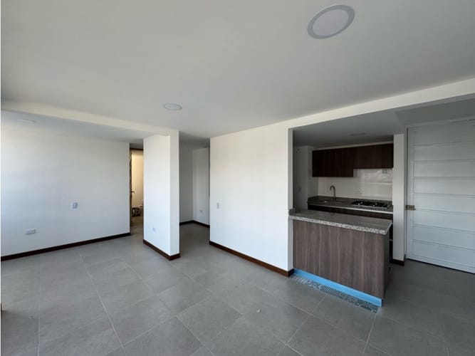 Apartamento de 2 alcobas en venta en Valle Del Lili, Cali, 62 m² · foto 4 de 12