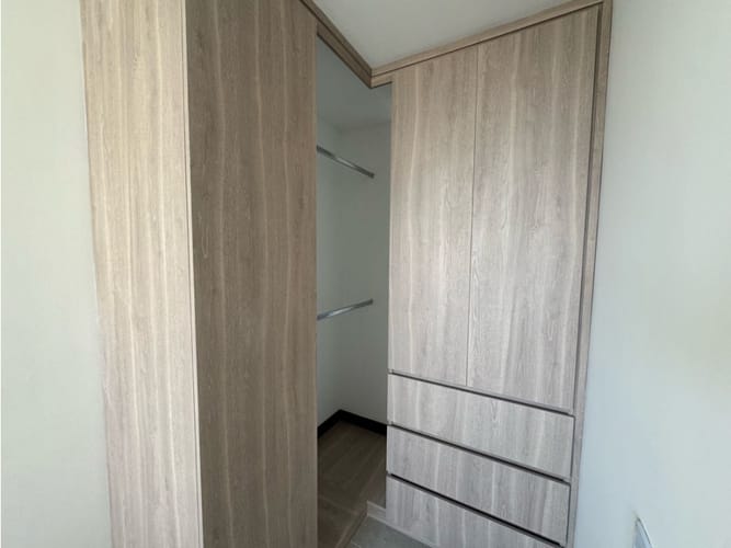 Apartamento de 2 alcobas en venta en Valle Del Lili, Cali, 62 m² · foto 8 de 12