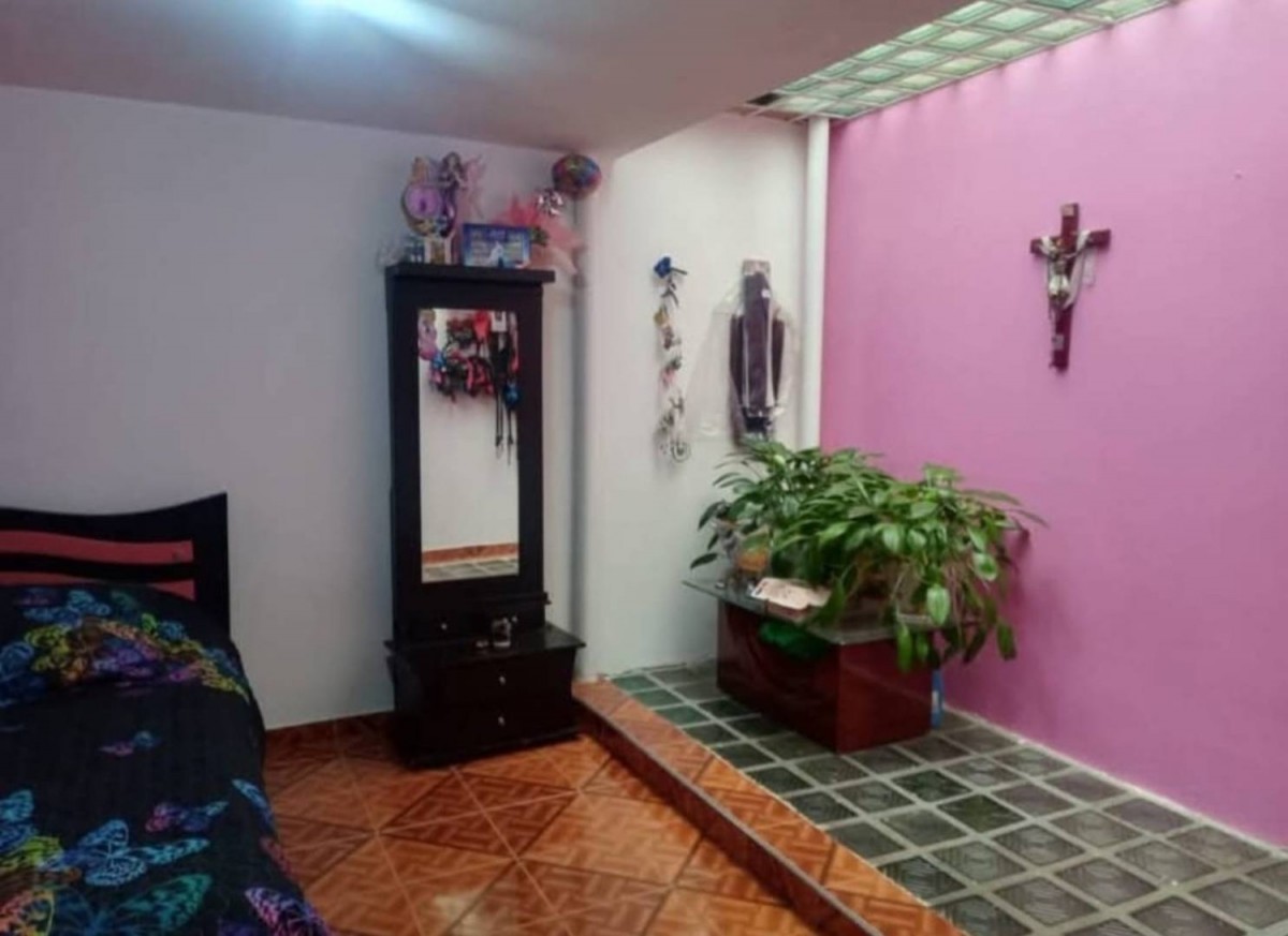 Casa en venta en Olarte, Bogotá · foto 3 de 17