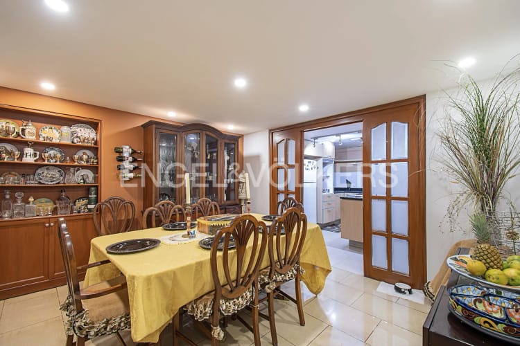 Casa de 5 alcobas en venta en Niza, Bogotá, 364 m² · foto 3 de 19