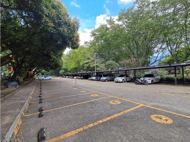 Apartamento de 3 alcobas en venta en Quintas Del Sol De La Mota, Medellín, 90 m² · foto 3 de 21