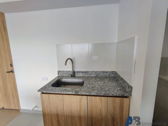 Apartamento de 2 alcobas en arriendo en Laureles, Medellín, 63 m² · foto 5 de 20