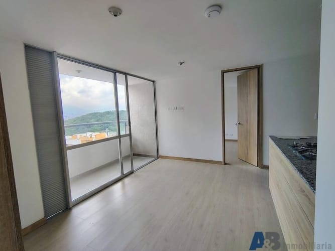 Apartamento de 2 alcobas en arriendo en Laureles, Medellín, 63 m² · foto 6 de 20