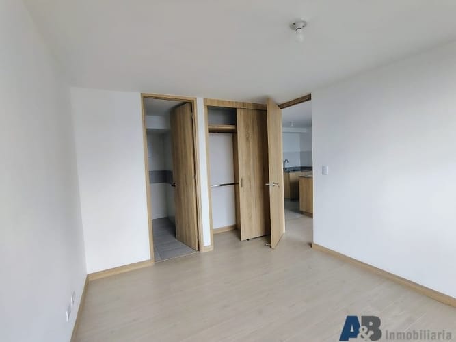 Apartamento de 2 alcobas en arriendo en Laureles, Medellín, 63 m² · foto 10 de 20