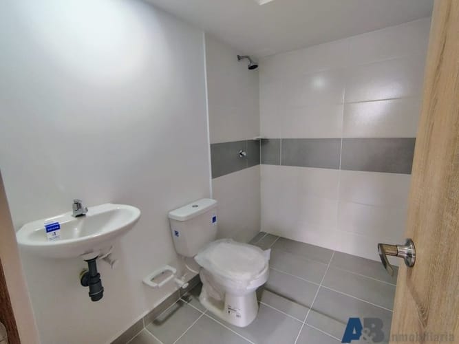 Apartamento de 2 alcobas en arriendo en Laureles, Medellín, 63 m² · foto 11 de 20
