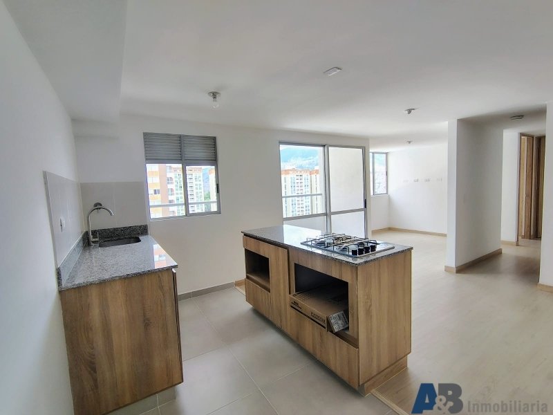 Apartamento en arriendo en Laureles, Medellín · foto 2 de 22