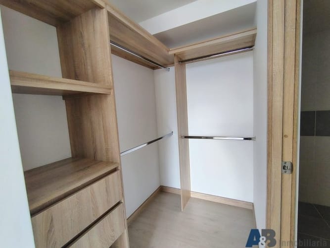 Apartamento de 2 alcobas en arriendo en Laureles, Medellín, 63 m² · foto 14 de 20