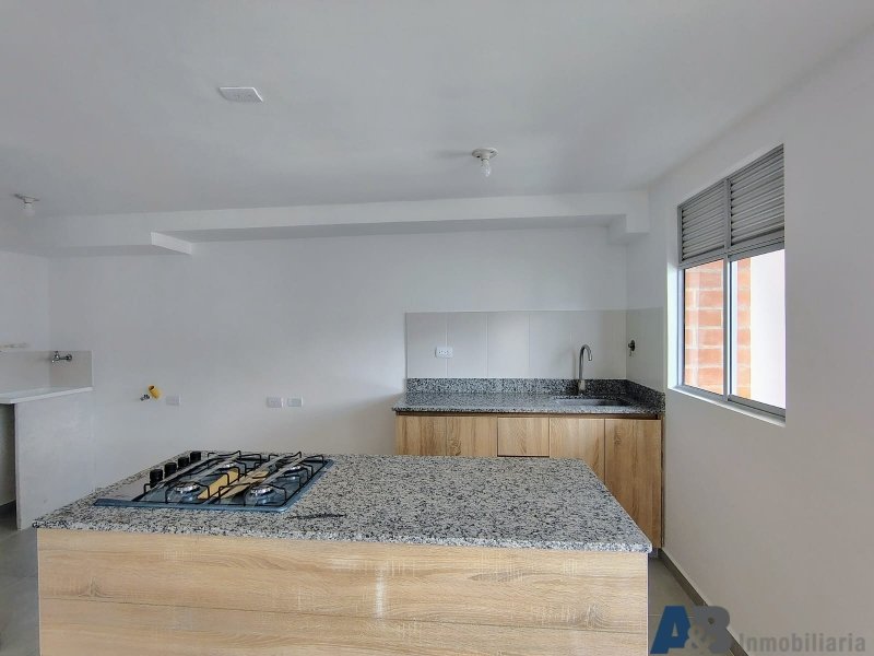 Apartamento en arriendo en Laureles, Medellín · foto 5 de 22