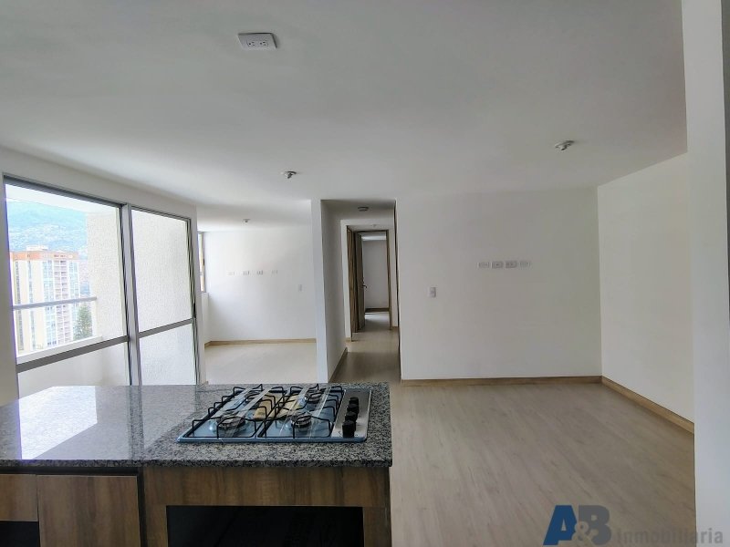 Apartamento en arriendo en Laureles, Medellín · foto 7 de 22