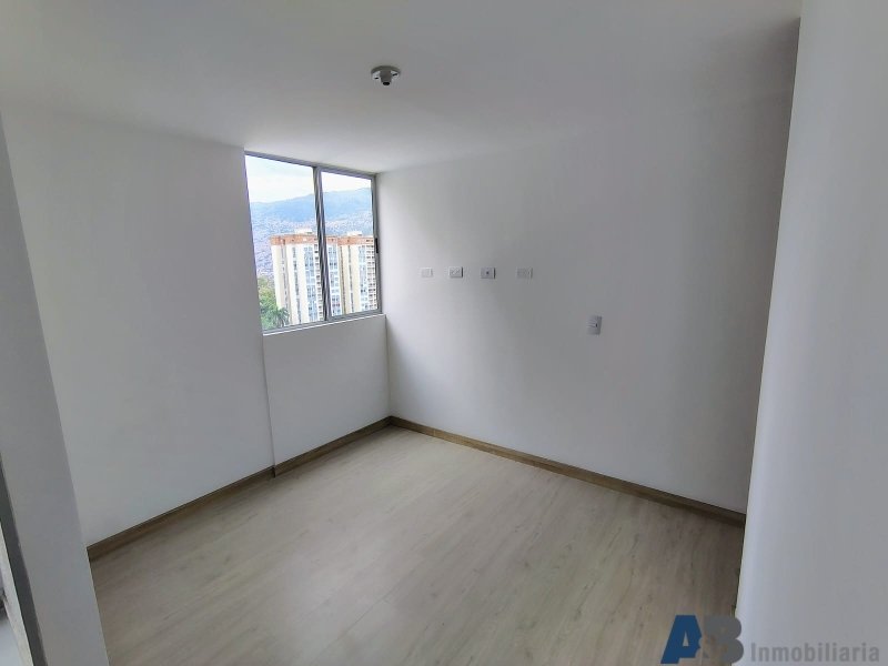 Apartamento en arriendo en Laureles, Medellín · foto 10 de 22