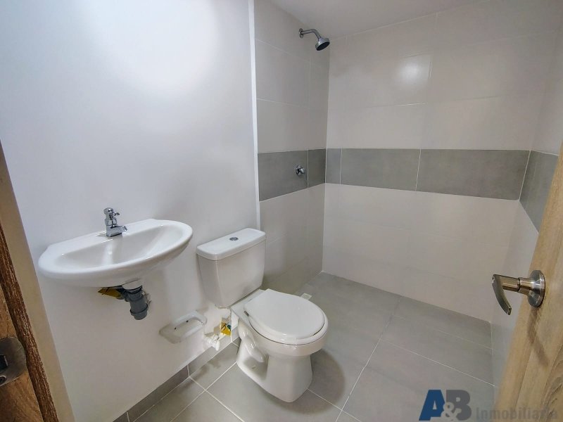 Apartamento en arriendo en Laureles, Medellín · foto 20 de 22