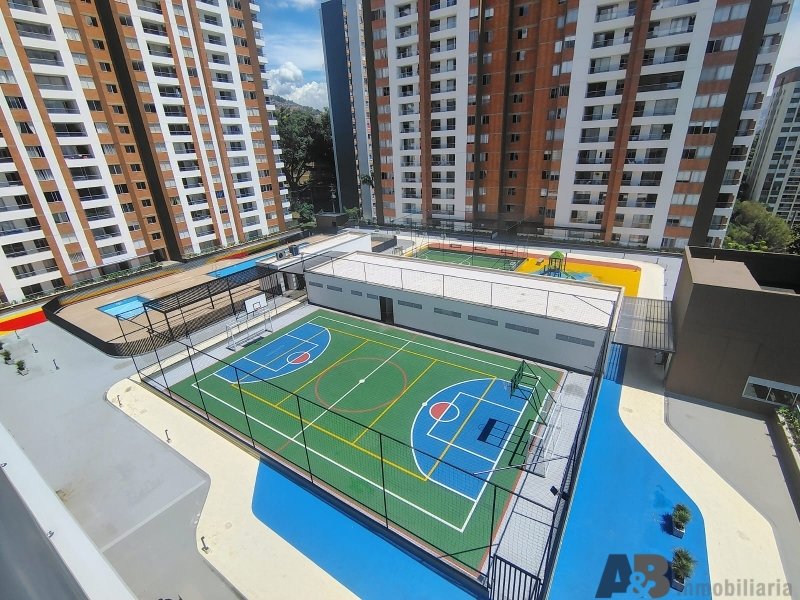 Apartamento en arriendo en Laureles, Medellín · foto 22 de 22