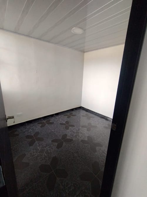 Apartamento de 3 alcobas en venta en La Union, Soacha, 39 m² · foto 8 de 24