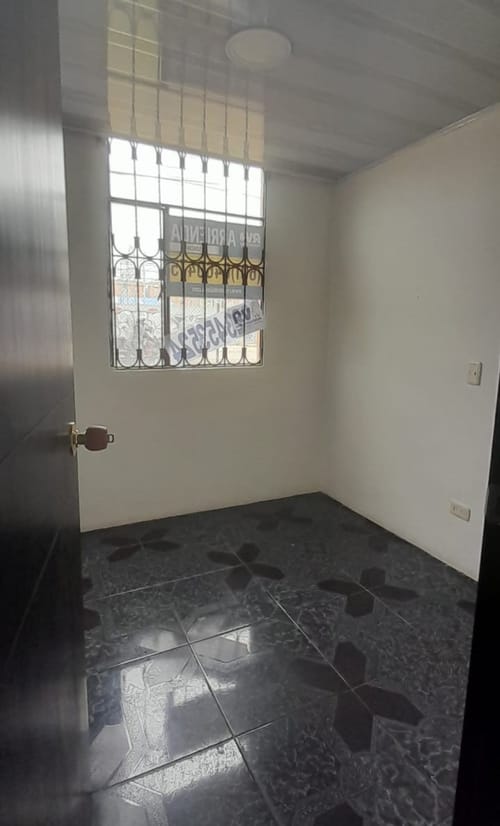 Apartamento de 3 alcobas en venta en La Union, Soacha, 39 m² · foto 14 de 24