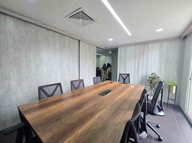 Oficina en arriendo en Milla De Oro, Medellín, 75 m² · foto 7 de 18