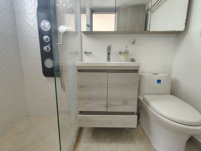 Apartamento de 3 alcobas en arriendo en El Poblado, Medellín, 100 m² · foto 16 de 18