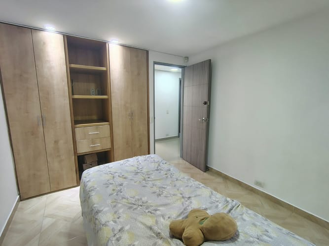 Apartamento de 3 alcobas en arriendo en El Poblado, Medellín, 100 m² · foto 12 de 18