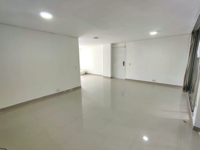 Apartamento de 3 alcobas en arriendo en El Poblado, Medellín, 100 m² · foto 4 de 18