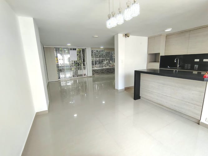 Apartamento de 3 alcobas en arriendo en El Poblado, Medellín, 100 m² · foto 6 de 18
