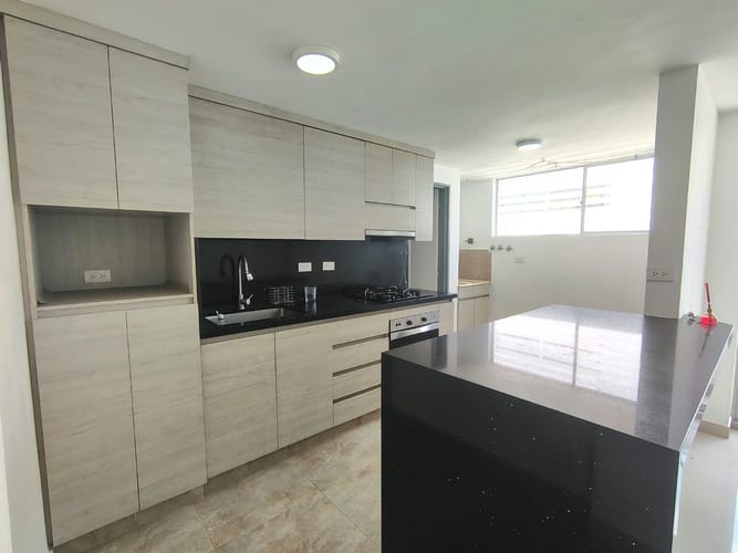 Apartamento de 3 alcobas en arriendo en El Poblado, Medellín, 100 m² · foto 14 de 18